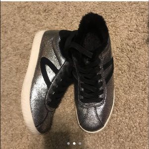 Tretorn women’s silver size 6.5